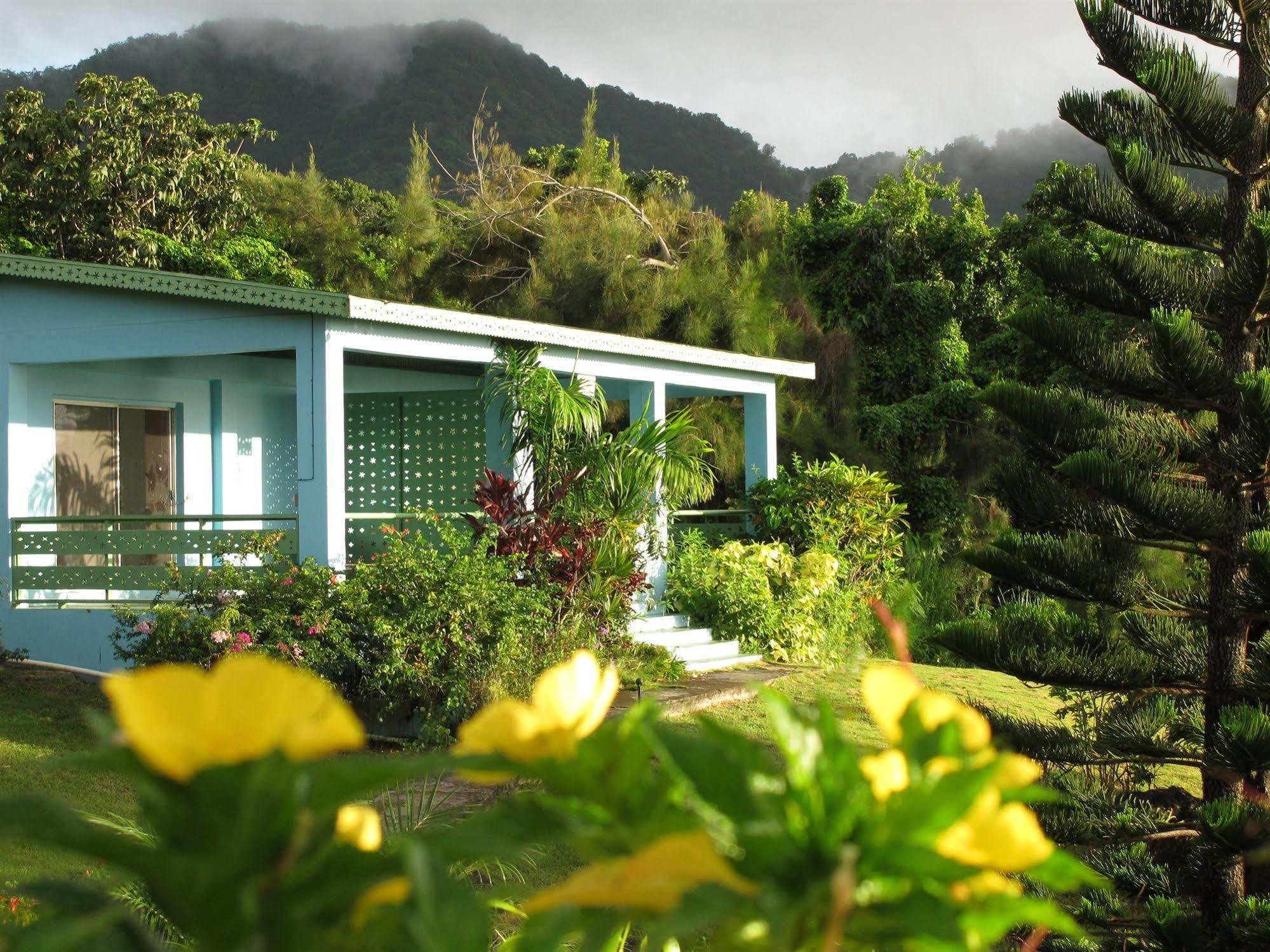 Golden Rock Nevis Hotel ภายนอก รูปภาพ